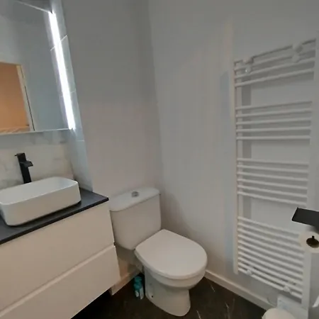 Studio, Et Commerces A Pieds La Baule