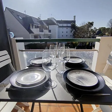 Studio, Et Commerces A Pieds * La Baule