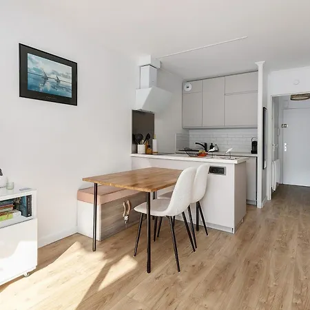 Studio, Et Commerces à Pieds La Baule-Escoublac